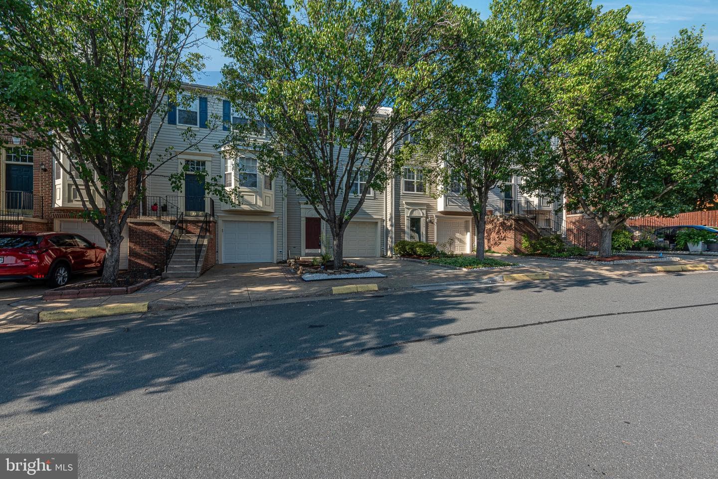508 Kalmia Square NE photo 3