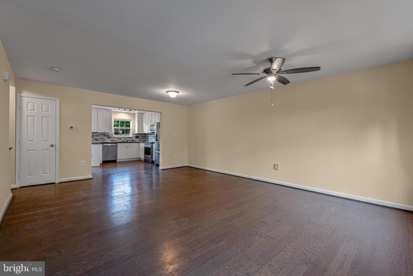 508 Kalmia Square NE photo 8
