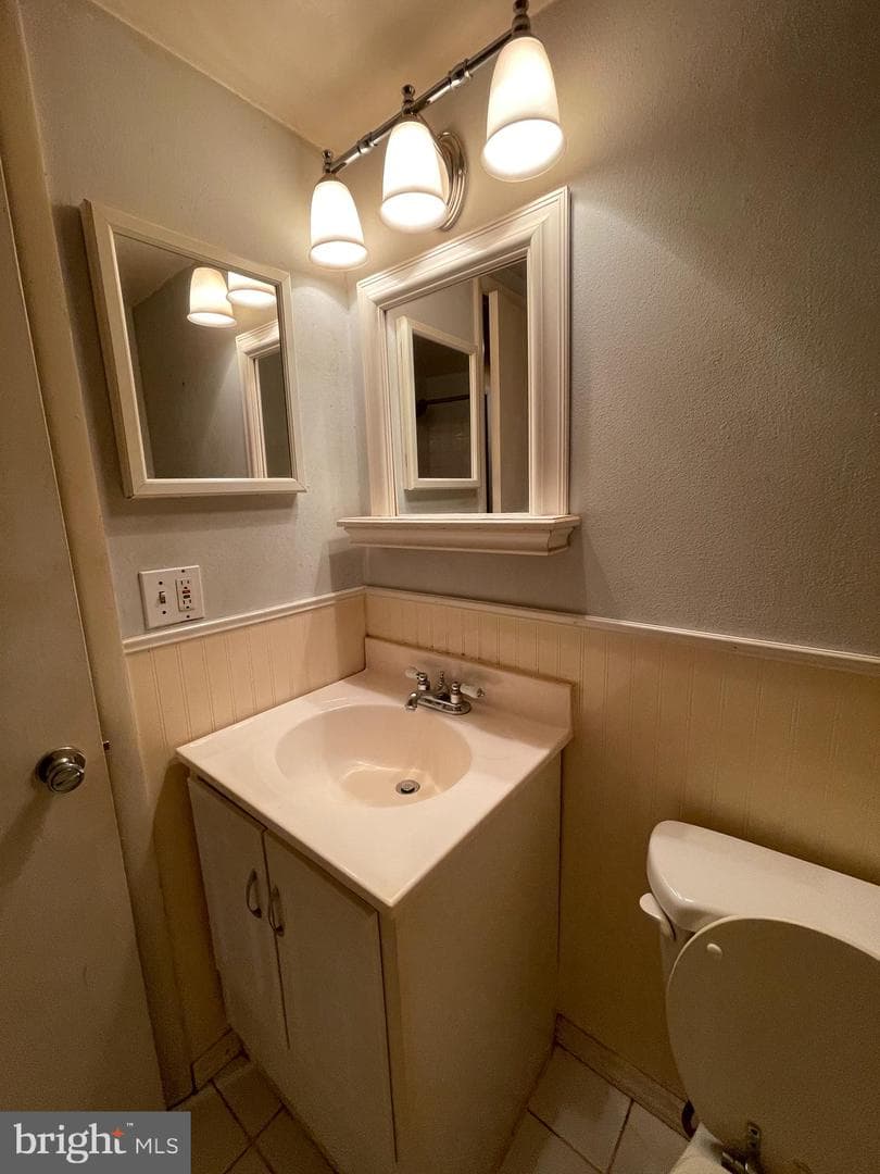 229 W Meadowland Lane W photo 10