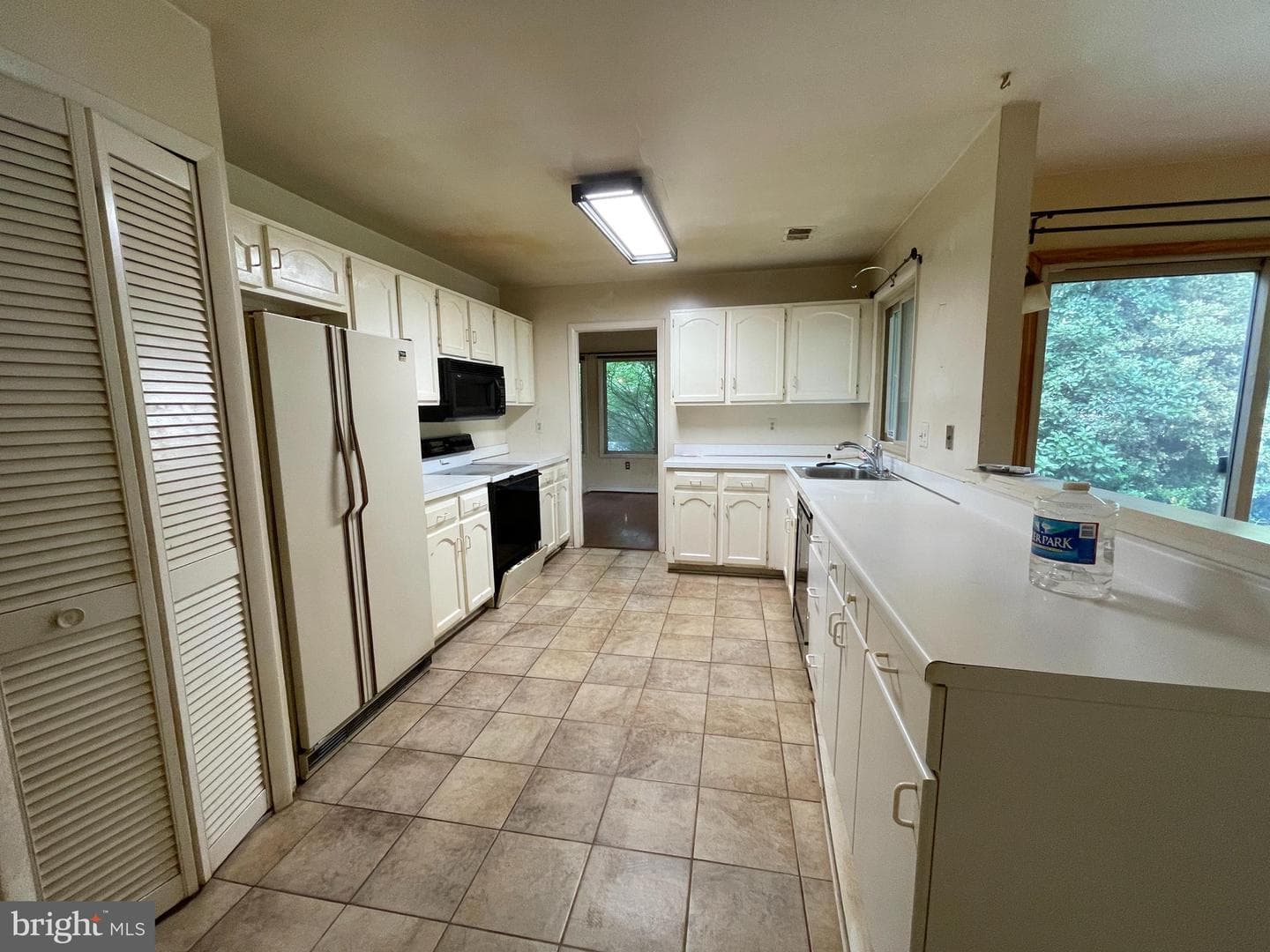 229 W Meadowland Lane W photo 19