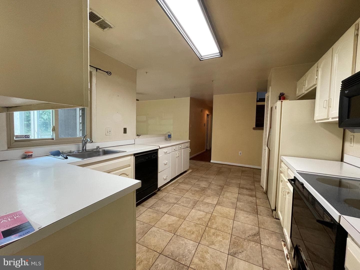 229 W Meadowland Lane W photo 31