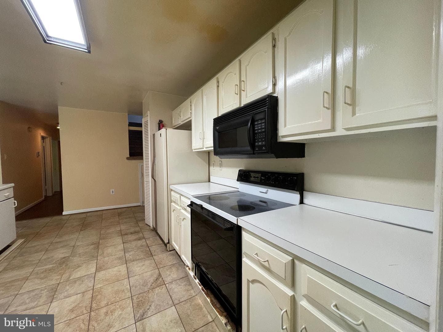 229 W Meadowland Lane W photo 32