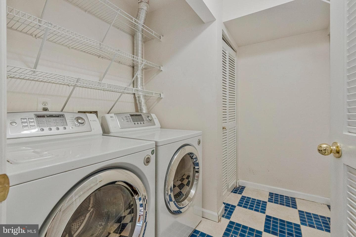 20395 Brightcrest Terrace photo 11