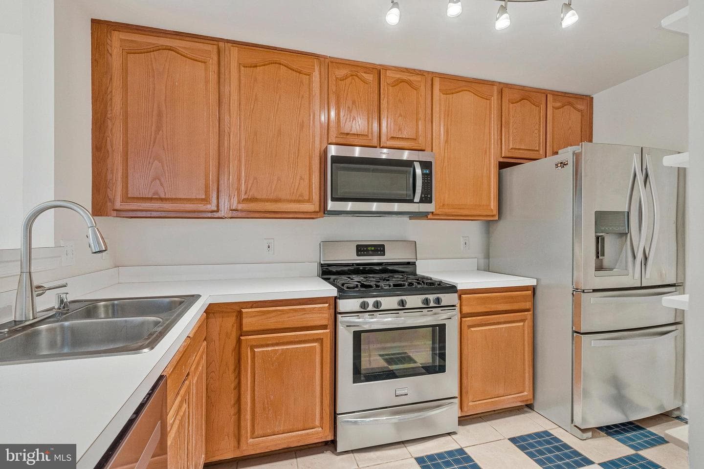 20395 Brightcrest Terrace photo 9