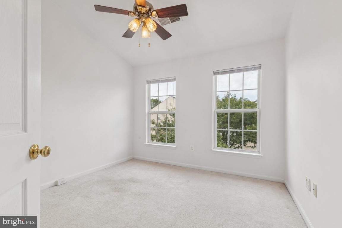 42783 Shaler Street photo 16
