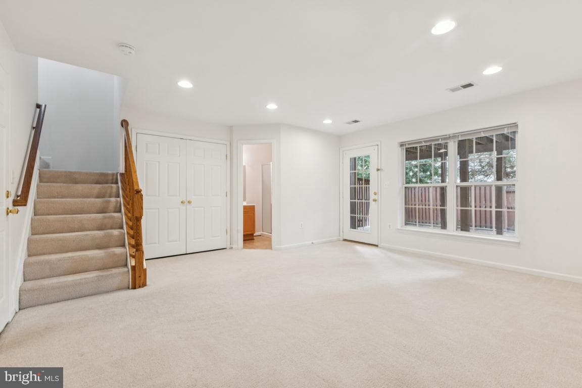 42783 Shaler Street photo 18