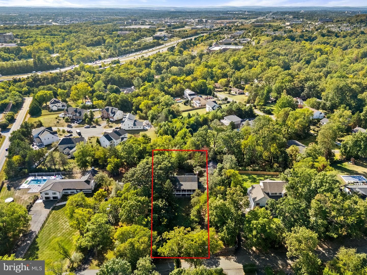45545 Lakeside Drive photo 2