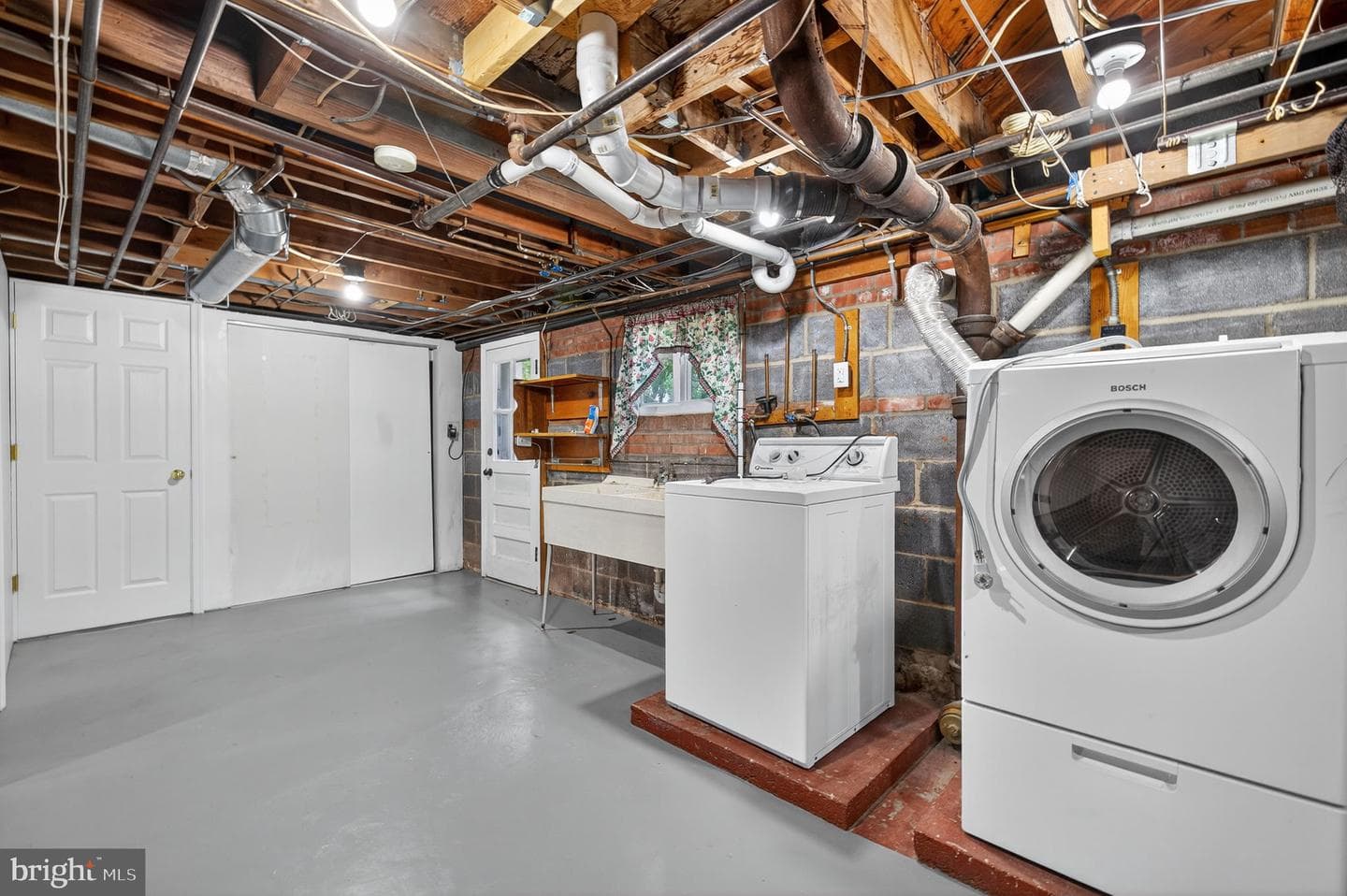 45545 Lakeside Drive photo 61