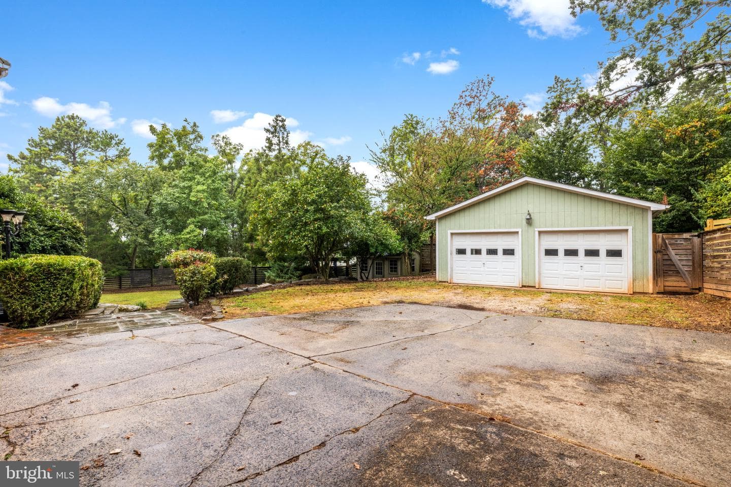 45545 Lakeside Drive photo 68