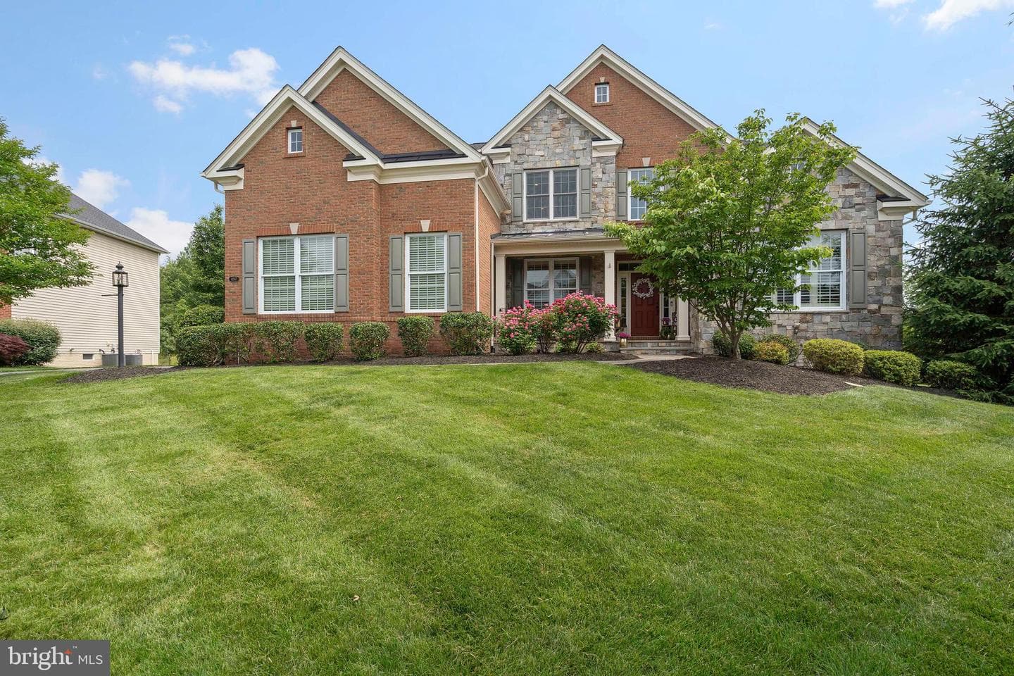 41517 Deer Point Court