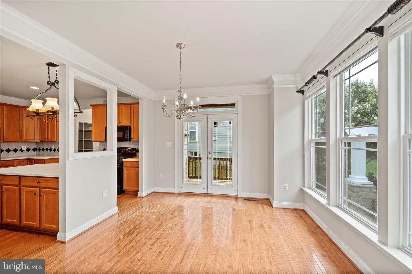 293 Ariel Drive NE photo 10
