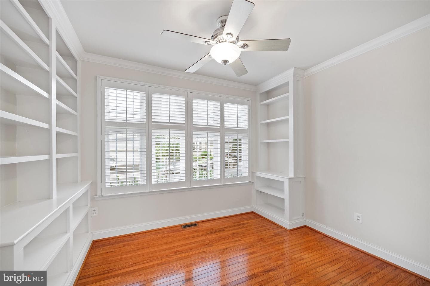 293 Ariel Drive NE photo 17