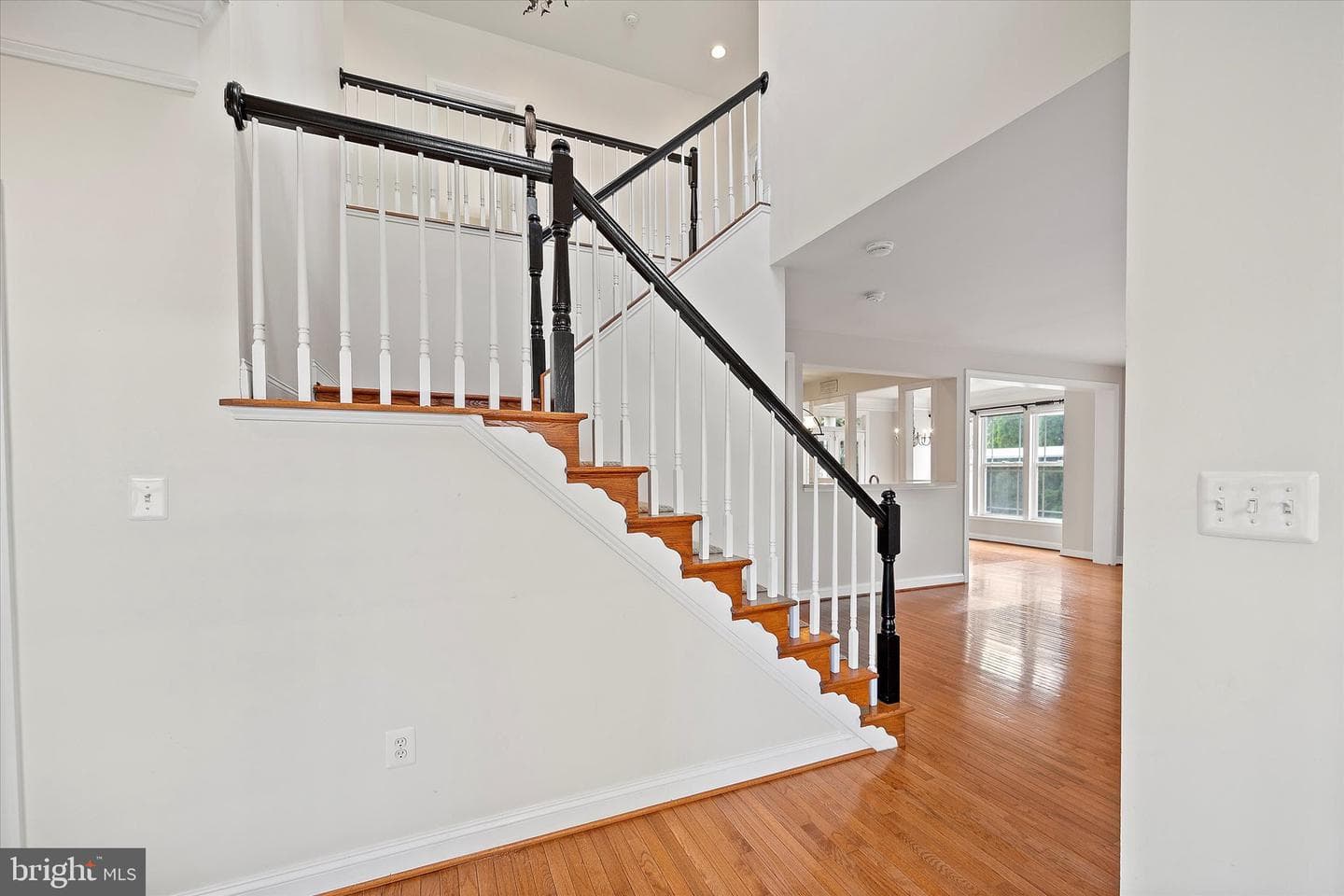 293 Ariel Drive NE photo 4