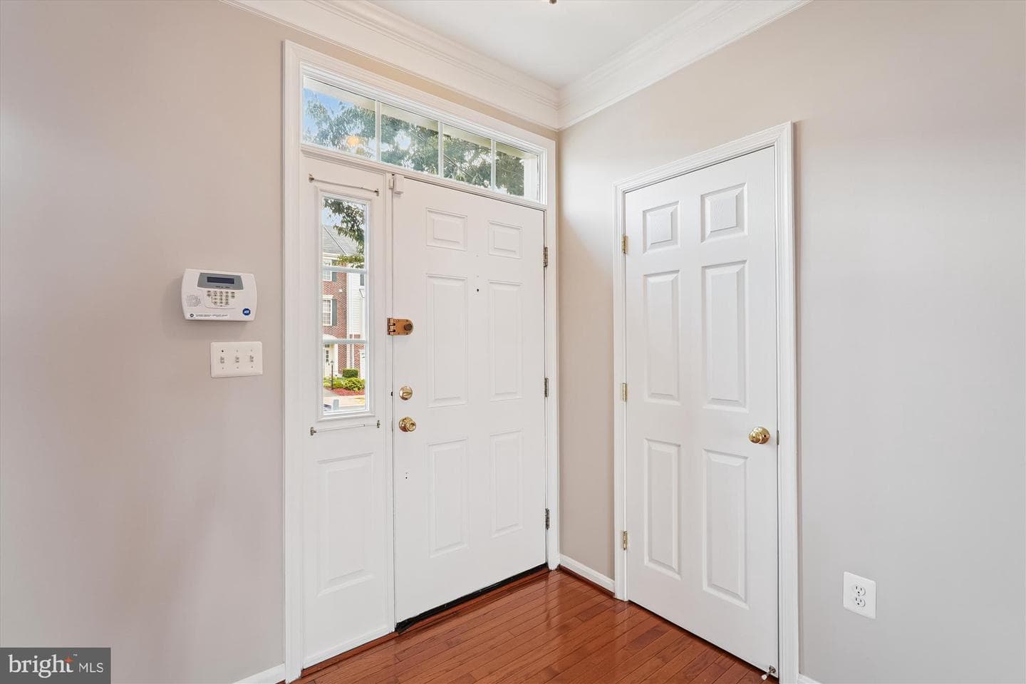 529 Legrace Terrace NE photo 10
