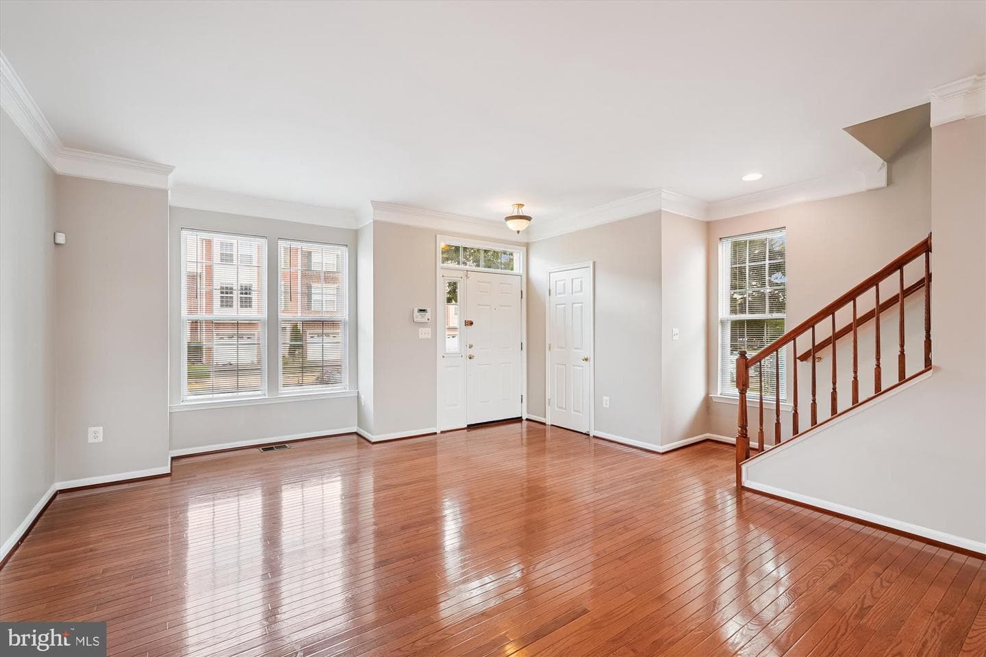 529 Legrace Terrace NE photo 11