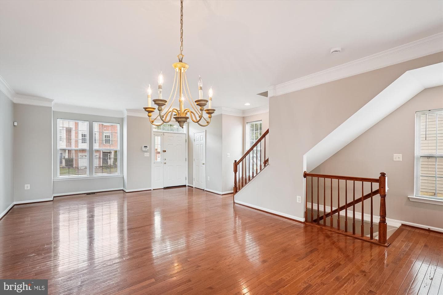 529 Legrace Terrace NE photo 12