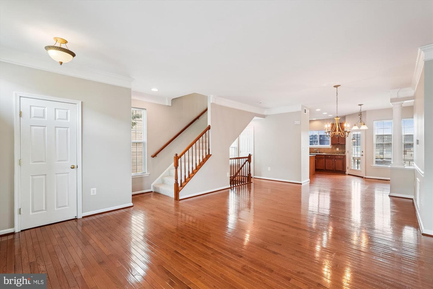 529 Legrace Terrace NE photo 13
