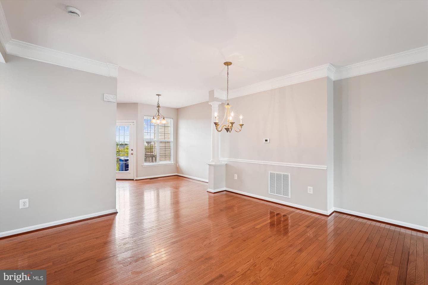 529 Legrace Terrace NE photo 15
