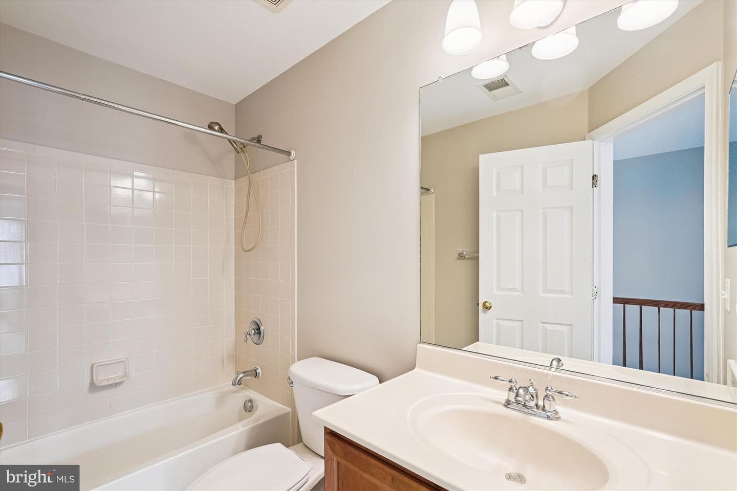 529 Legrace Terrace NE photo 31