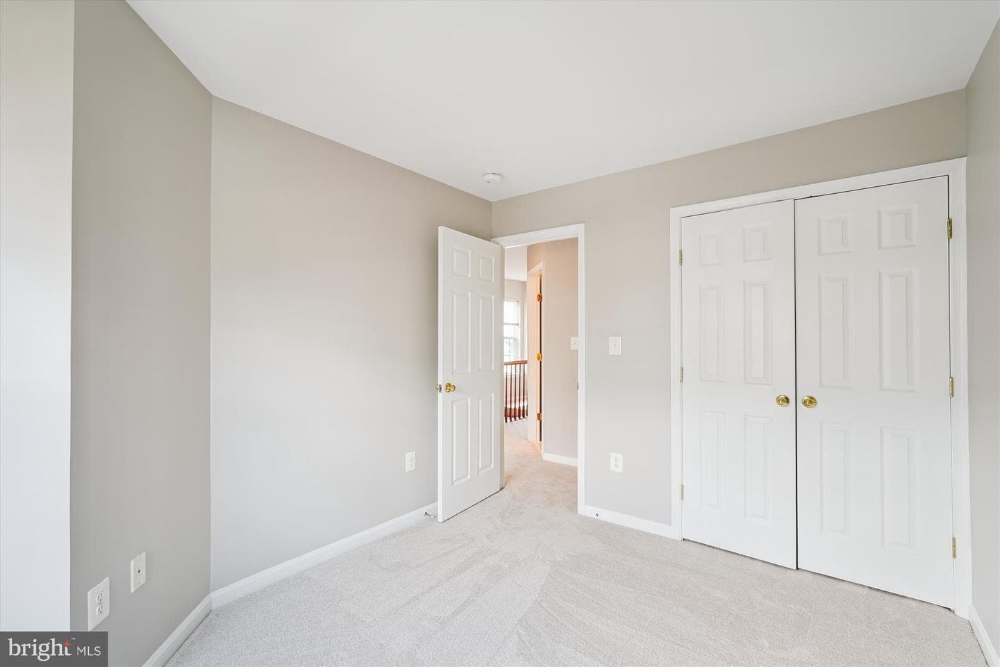 529 Legrace Terrace NE photo 35