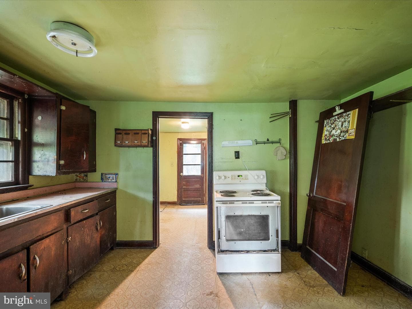 37618 Little River Turnpike photo 17