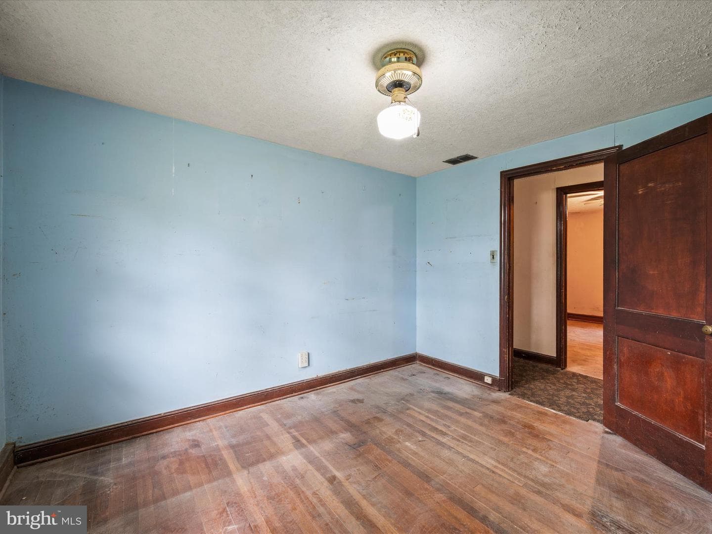 37618 Little River Turnpike photo 29