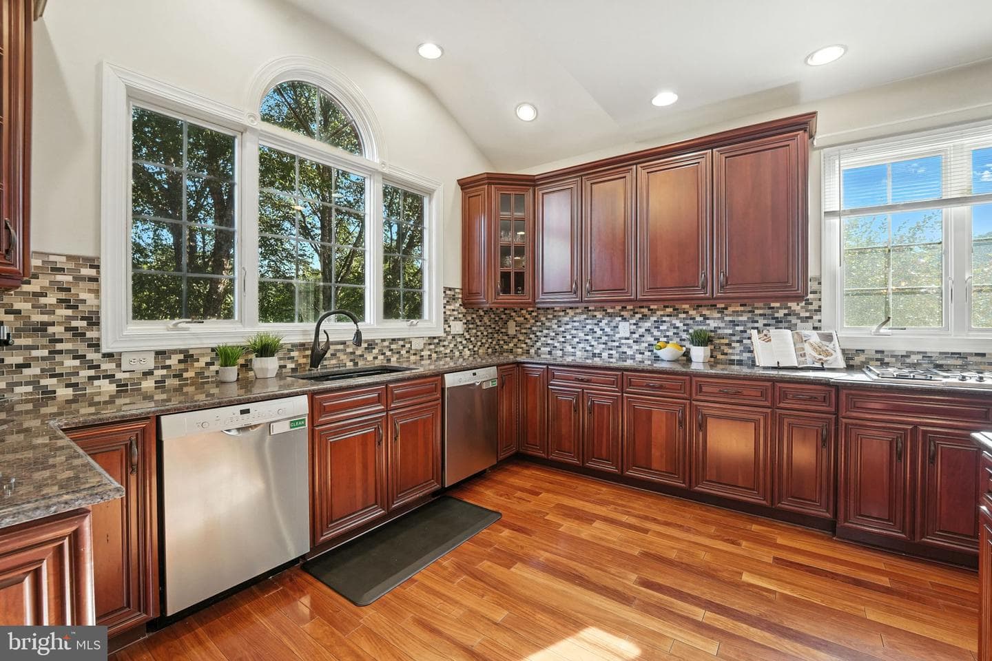 40656 Canongate Drive photo 29