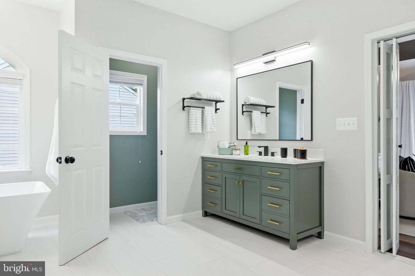 22530 Forest Run Drive photo 45