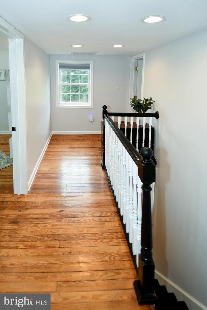 409 Wingate Place SW photo 34