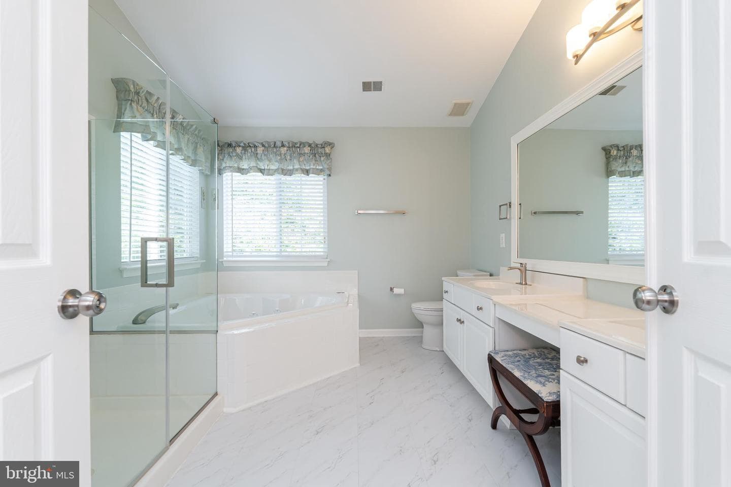 106 Exmoor Court NW photo 21