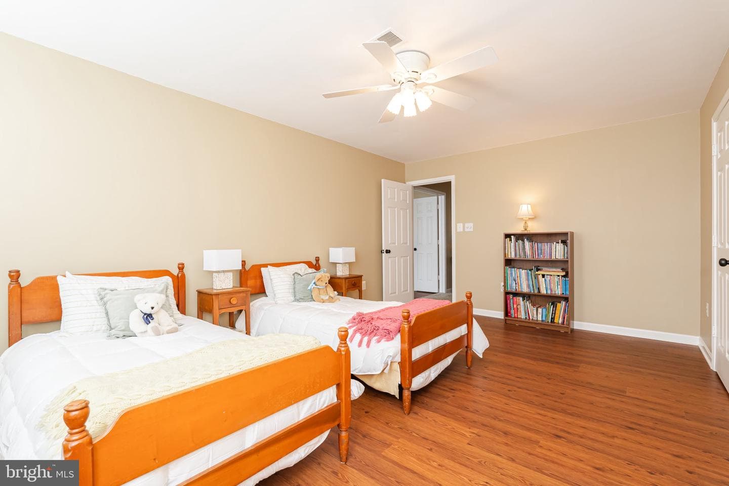 106 Exmoor Court NW photo 23