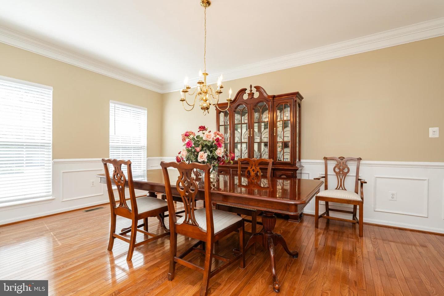 106 Exmoor Court NW photo 9