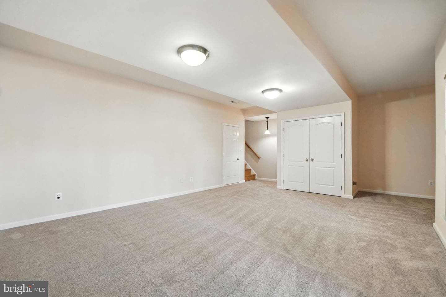43791 Steinbeck Square photo 53