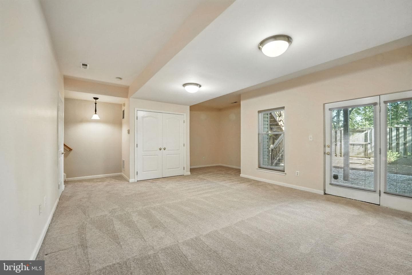 43791 Steinbeck Square photo 54