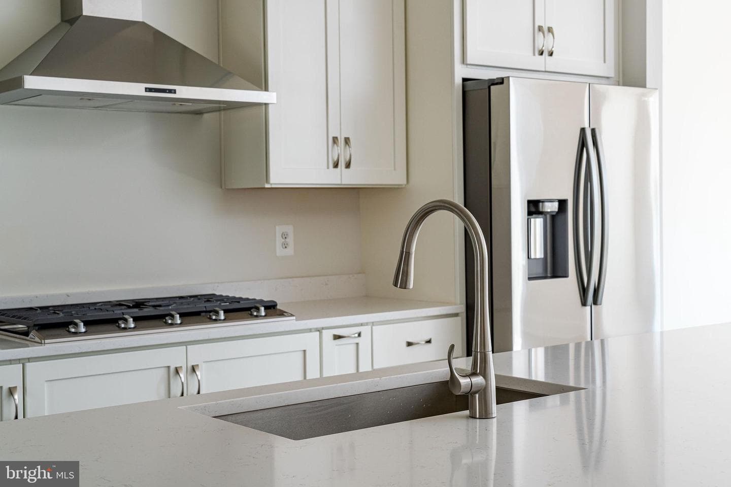 43011 Debonair Terrace photo 5