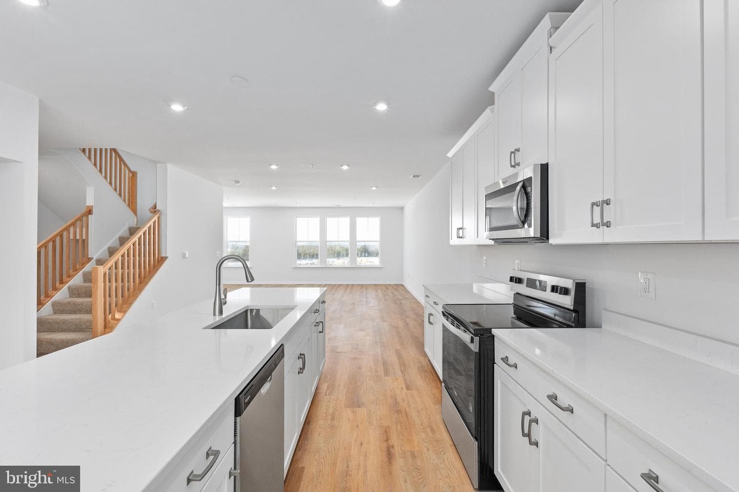 20873 Murry Falls Terrace photo 13