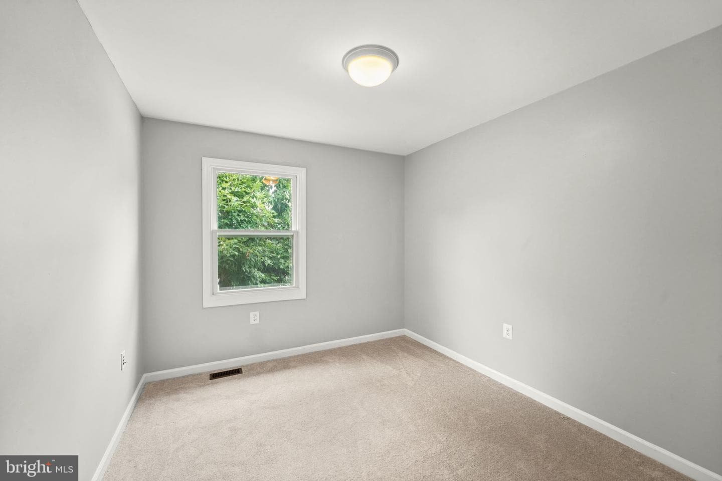 369 Nansemond Street SE photo 32