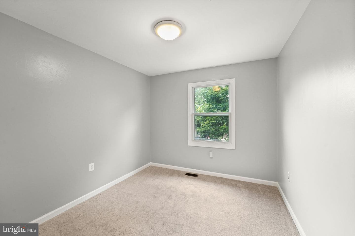 369 Nansemond Street SE photo 35