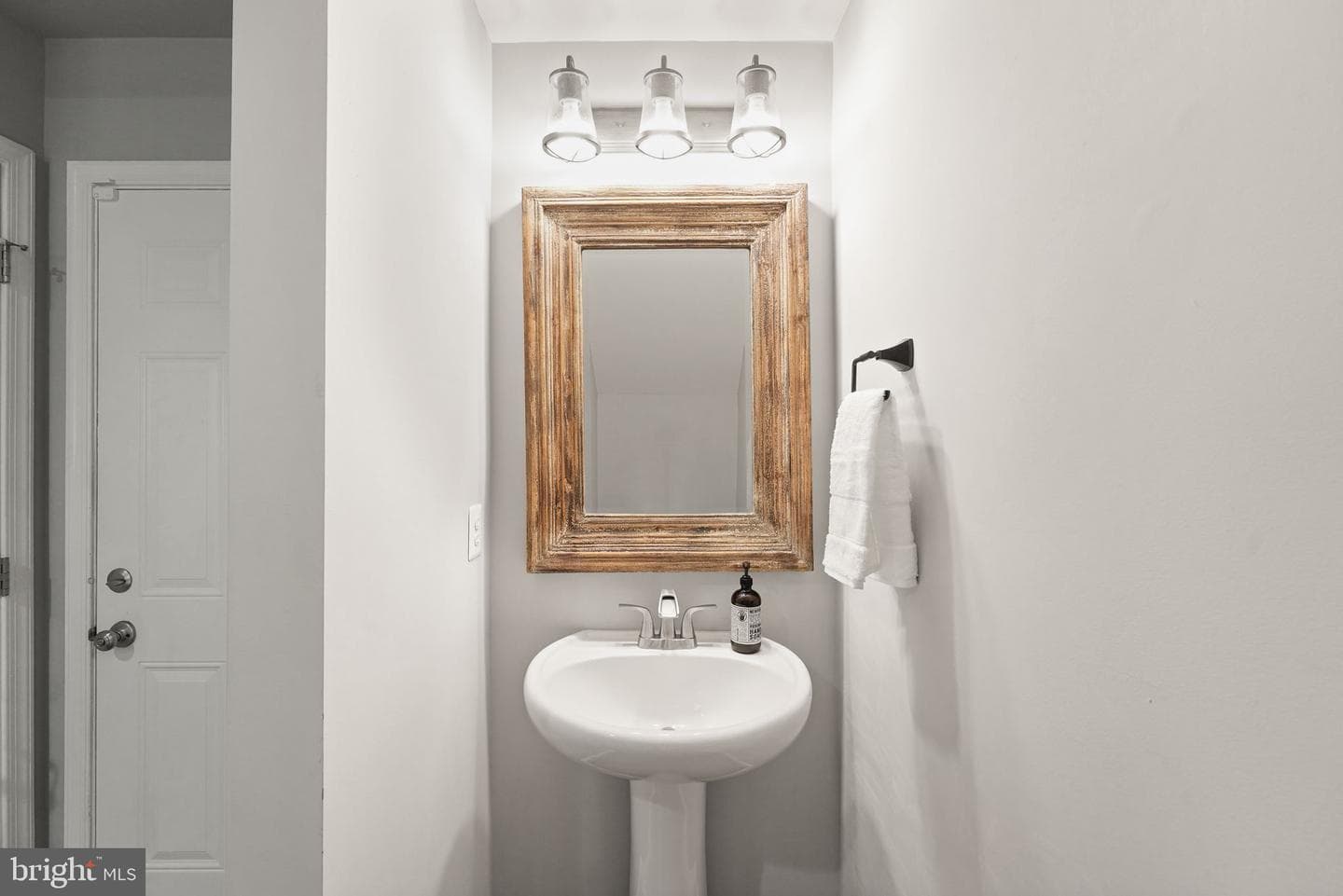 43846 Artsmith Terrace photo 14