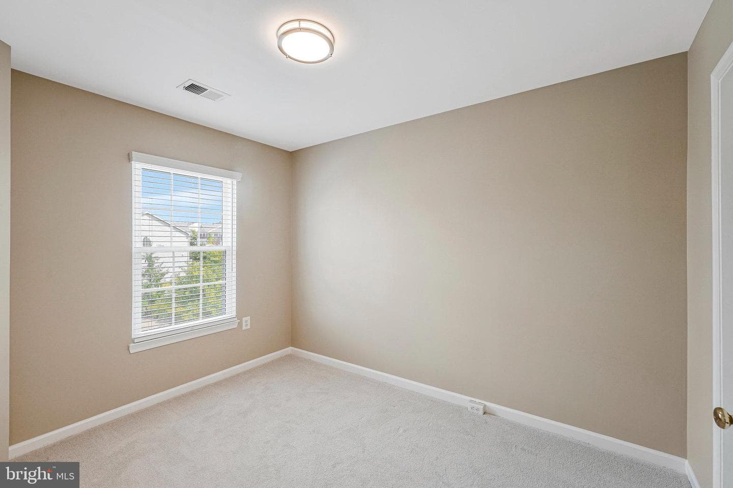 44211 Tippecanoe Terrace photo 13