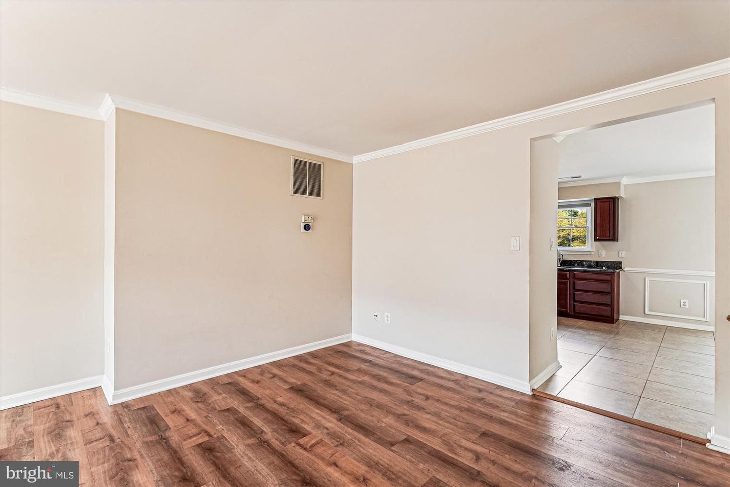 146 Hampshire Square SW photo 11