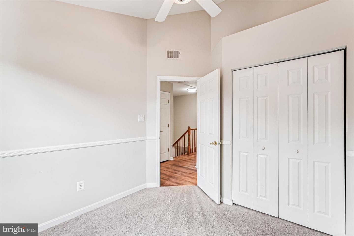 146 Hampshire Square SW photo 29