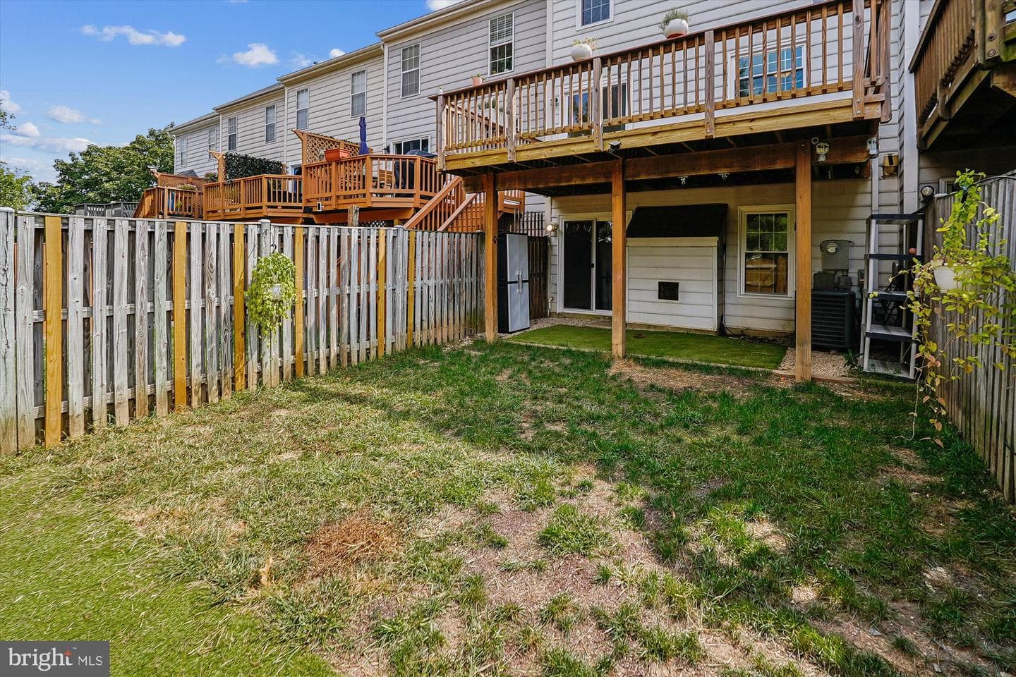 146 Hampshire Square SW photo 39