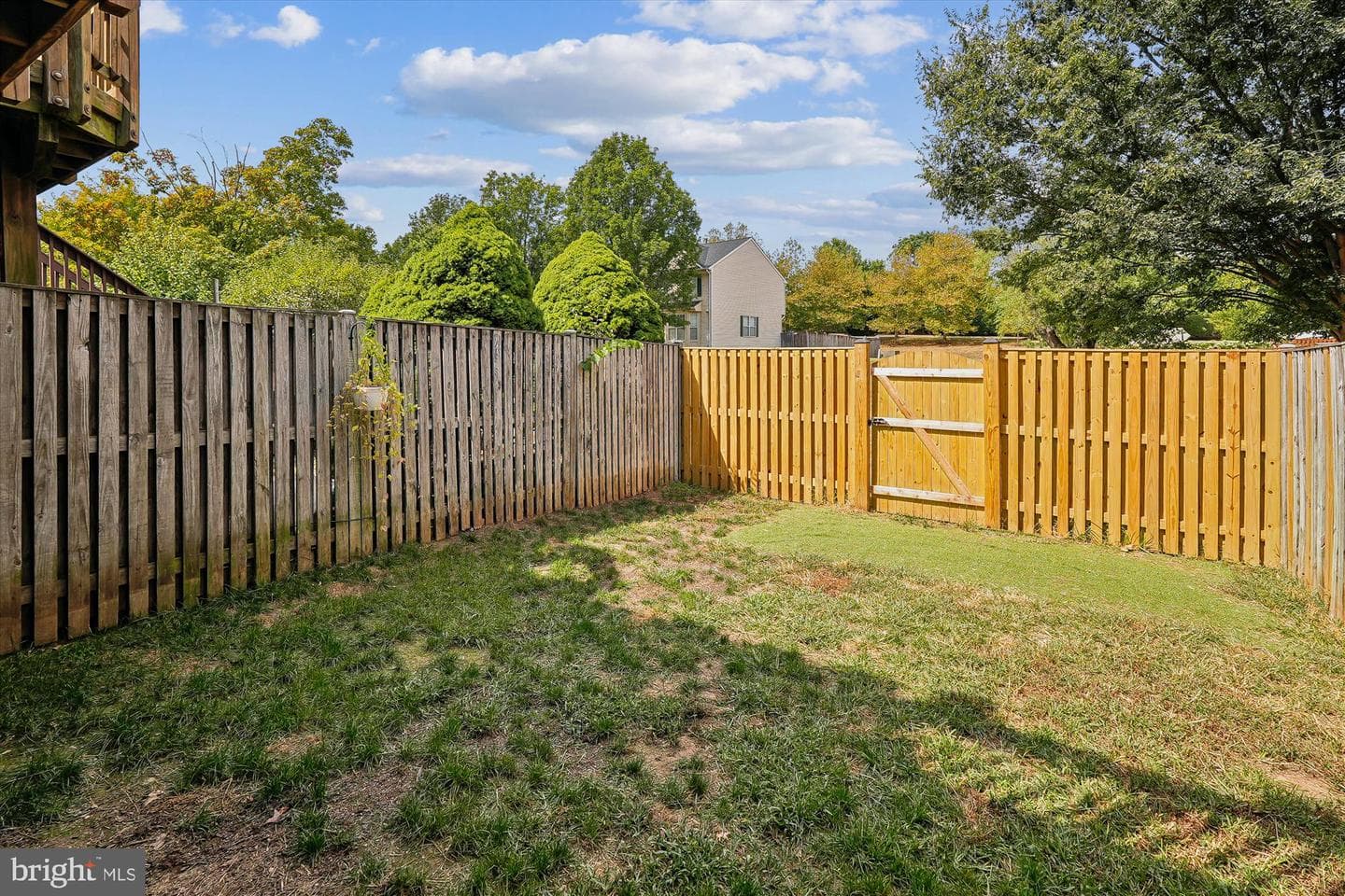 146 Hampshire Square SW photo 4
