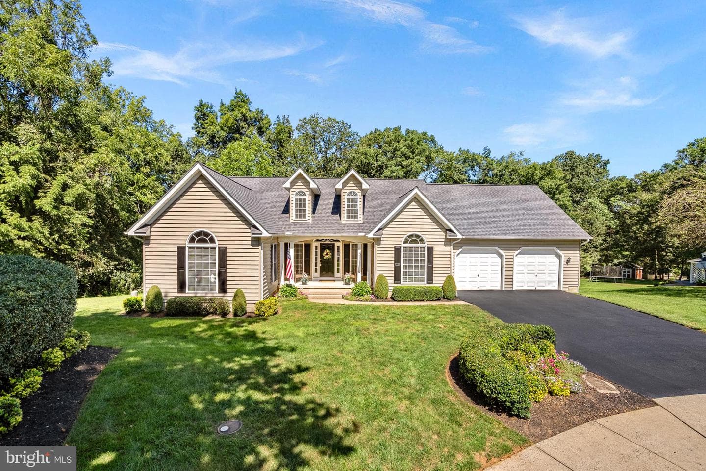409 Bolingbrook Court photo 1