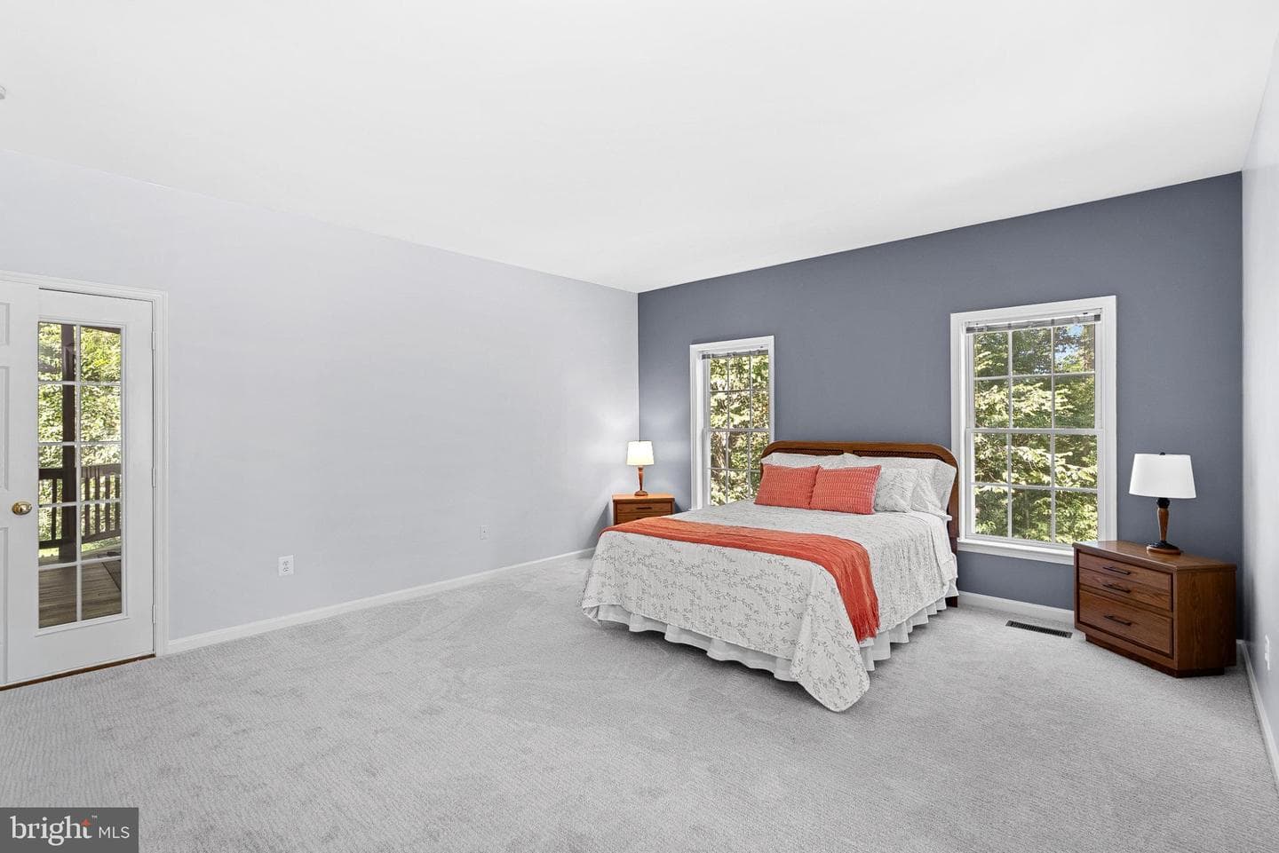 409 Bolingbrook Court photo 28