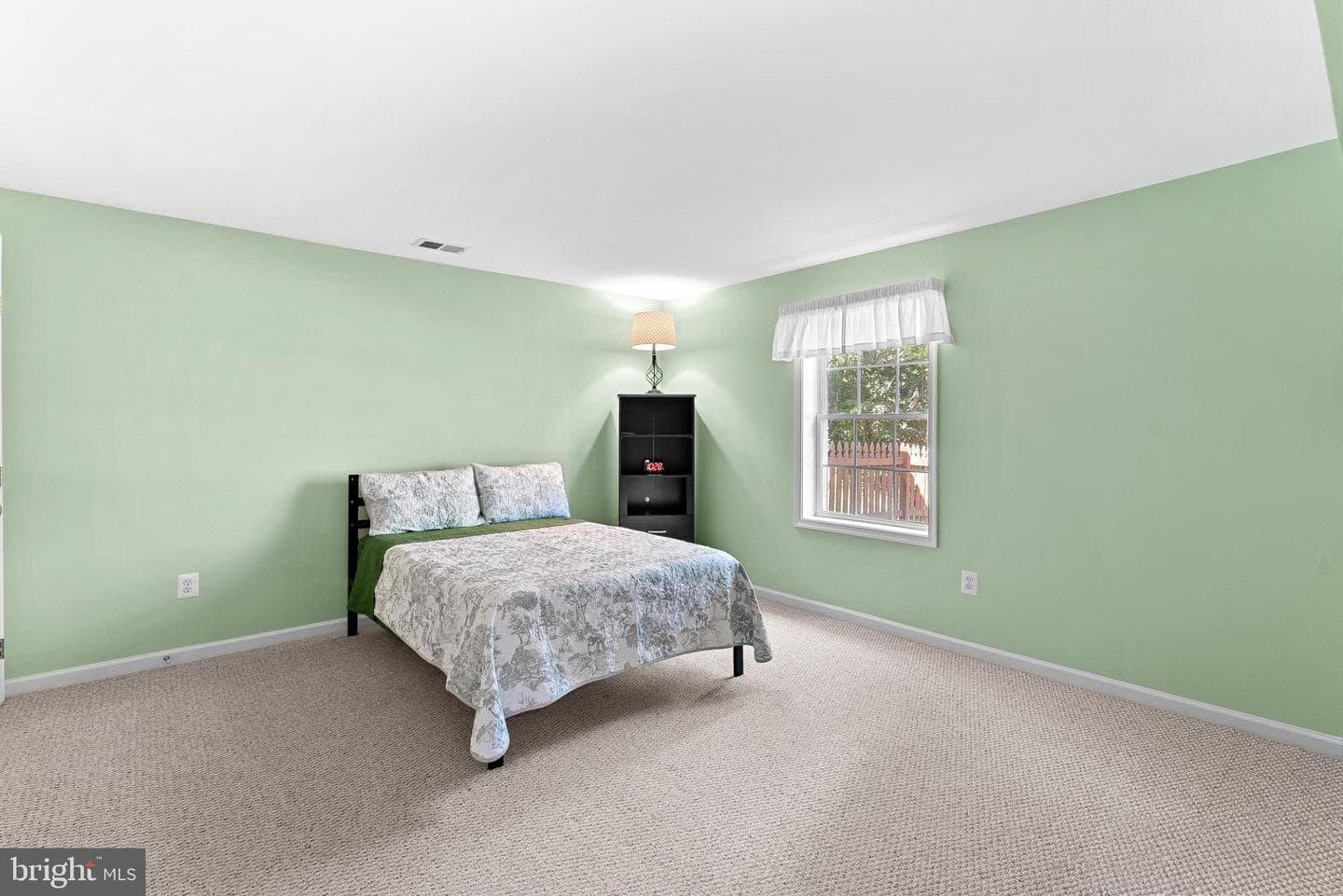 409 Bolingbrook Court photo 52