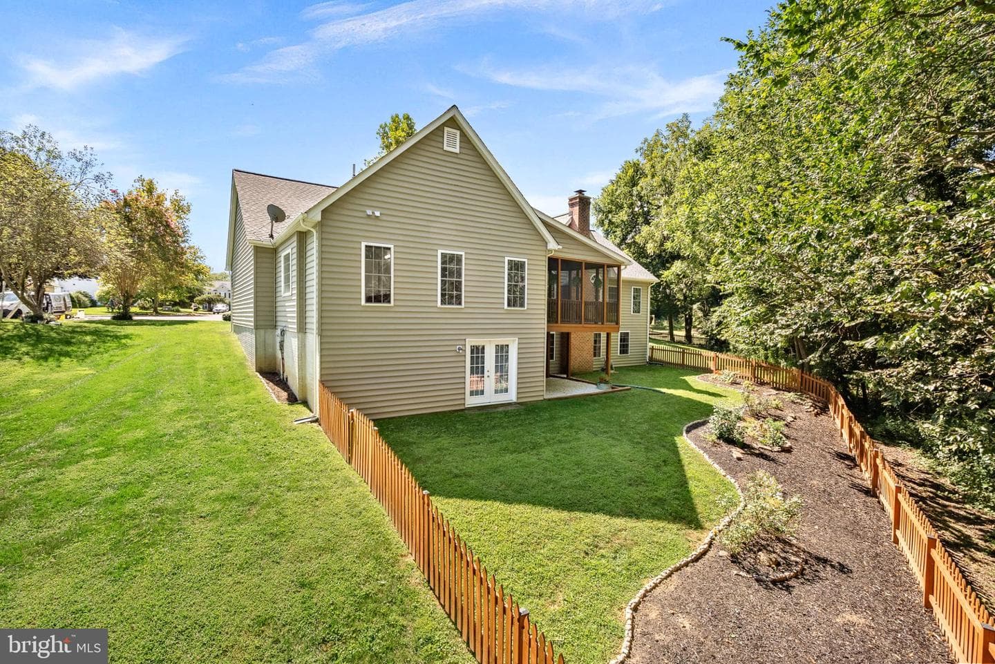 409 Bolingbrook Court photo 56