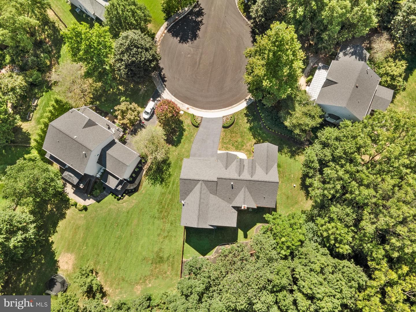 409 Bolingbrook Court photo 65