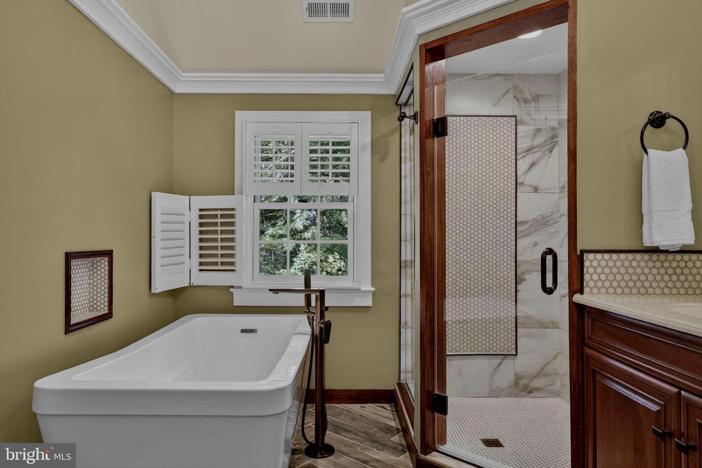 13232 Loyalty Road photo 57